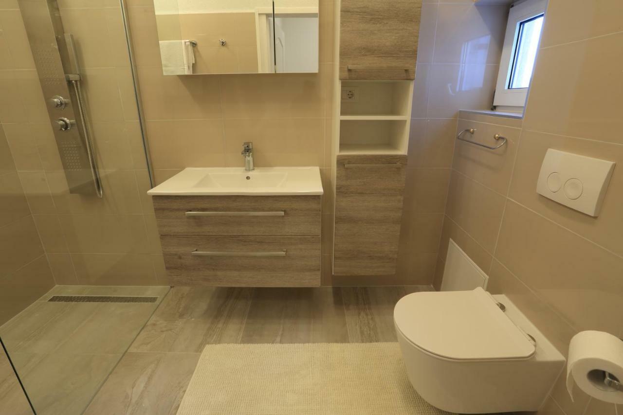 Apartments Bonvenon2풀라 외부 사진